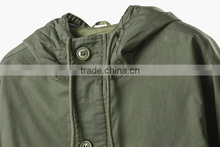 2016 Customized Men's outwear sport swear applique army green men's winter jacket with hood
