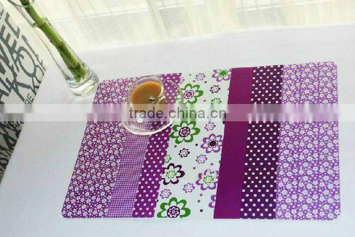 Purple flower dining table placemat for home