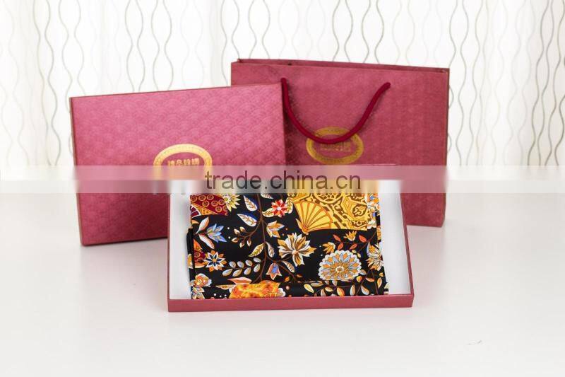 High Quality Scarf Packaging Product Paper Bags Supplier