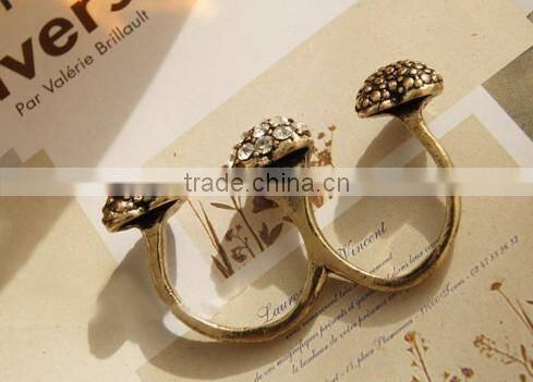 Fashion three hearts are connected new rings