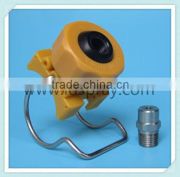 Platic adjustable ball clip on spray nozzle