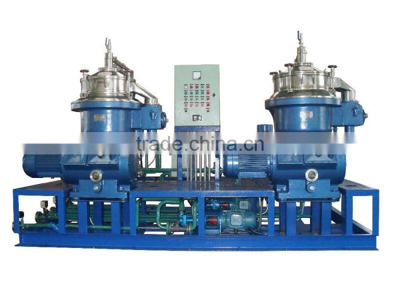 Centrifugal oil separator