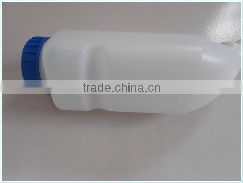 Food Grade Plastic Feeding Bottle for Cow