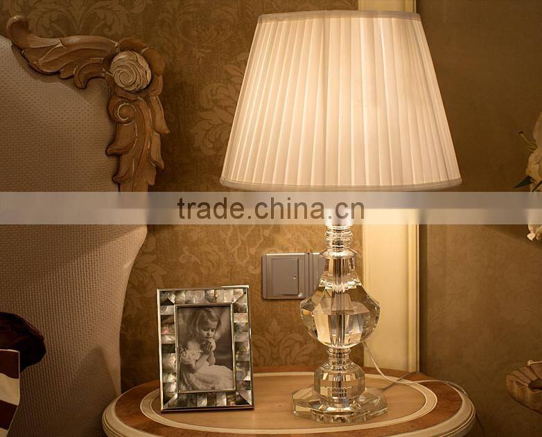 Luxury clear K9 crystal carving table lamp with white lampshade