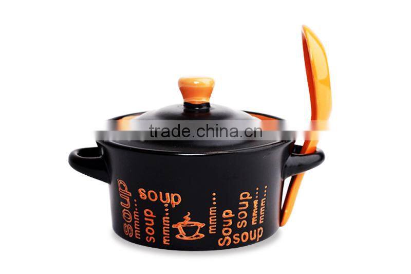 10oz black stoneware soup bowl with spoon