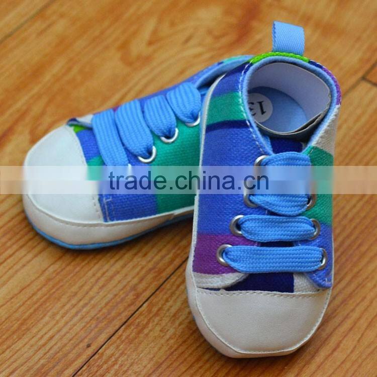 Colorful stripe printed Baby girl's sportschuhe