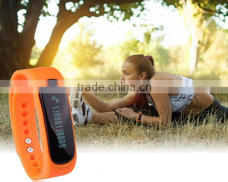 New Product Phone Camera/Video Remote Connected by V4.0 Bluetooth Standby Bracelet Watch
