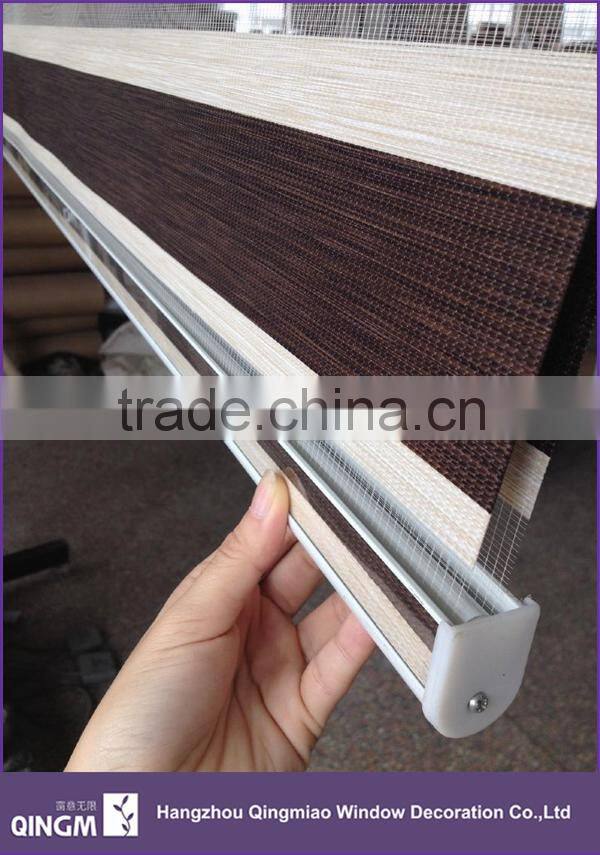 China Manufaturer Polyester Material Horizontal Pattern Fabric of Zebra Blinds