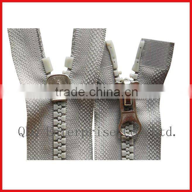 Two Ways Plastic Zip with Sliders