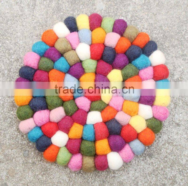 Felt Ball Table Mats