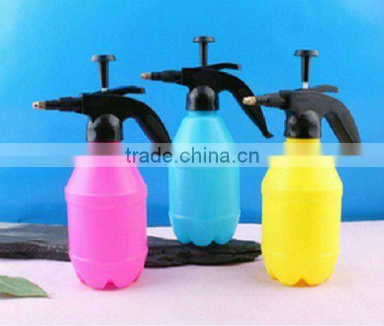 Hand Pressure Plastic garden sprayer 1L (YH-015)