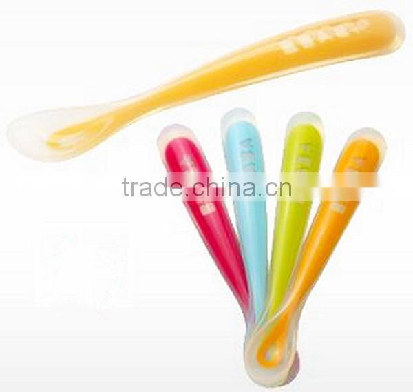 100% Food Grade Flexible baby feeding spoon