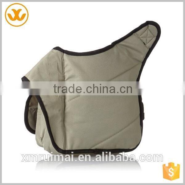 Multi-functional convenient plain polyester durable messenger bags man
