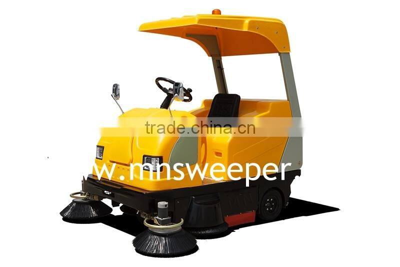 brushes lifted automatically outdoor use riding road sweeper with vacuum sweeping and water spraying