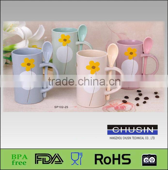 customizable ceramic mug fancy coffee cup with silicone lid wholesale