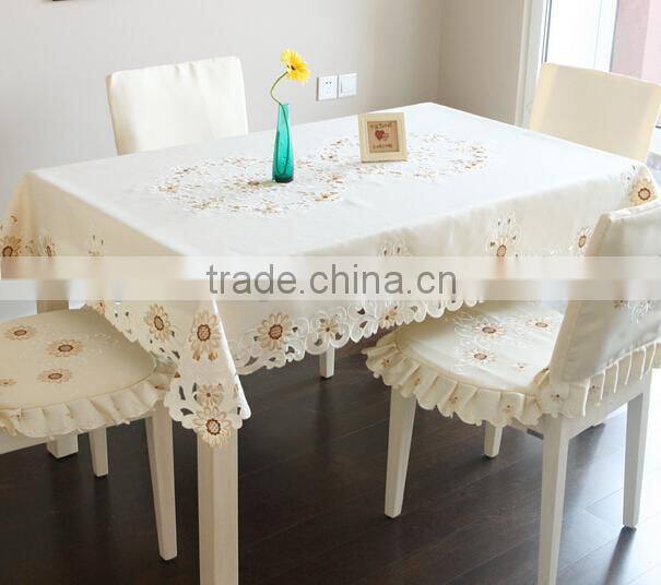 2015 embroidery table cloth factory, 100% polyester table cloth