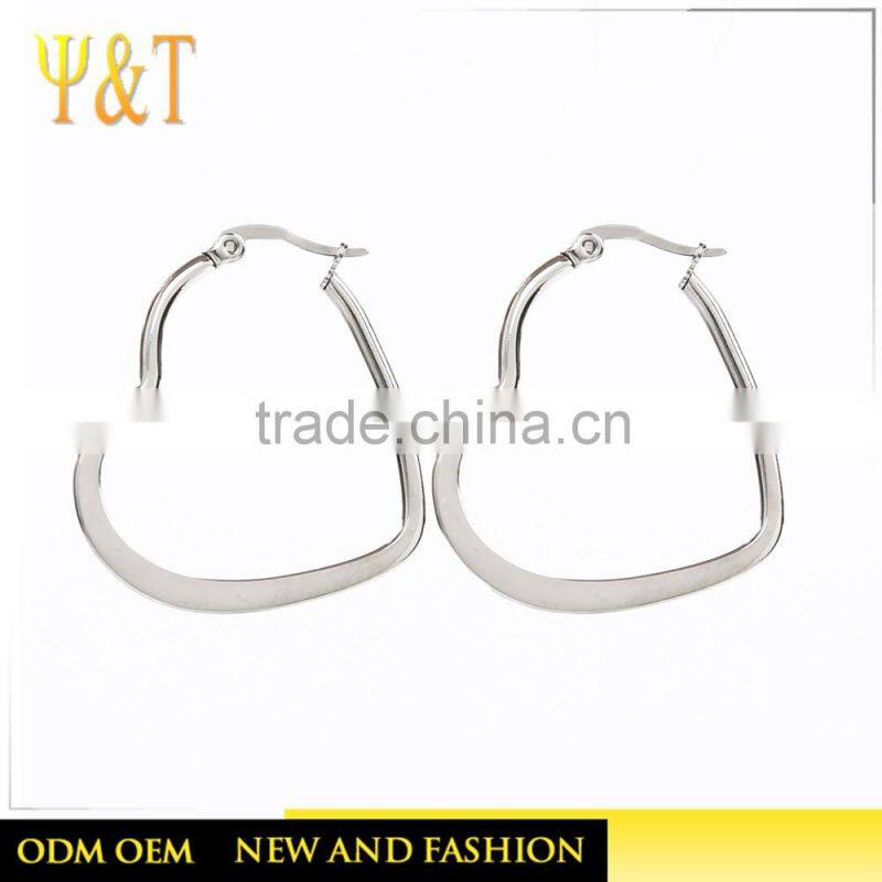 Fashion heart shaped hoop earrings women silver jewelry designs