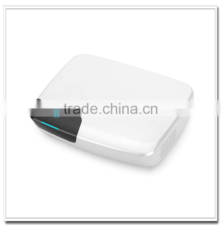 Efficient HEPR car air purifier with USB charging port charger