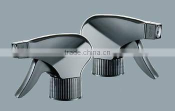 Factory direct sale new design 28mm ribbed closure plastic spray bottle trigger spray dosage 1.2cc in custom color