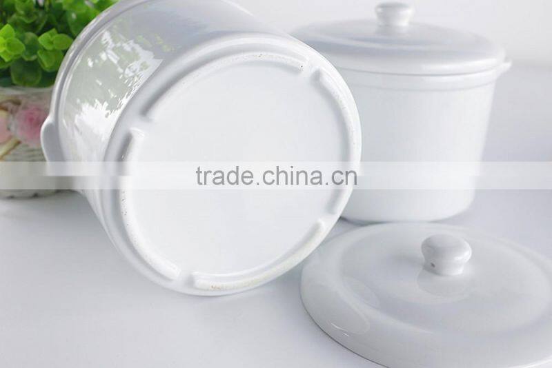 China factory wholesale plain white ceramic porcelain glazed stew pot, soup tureen with lid , serving cooking pot