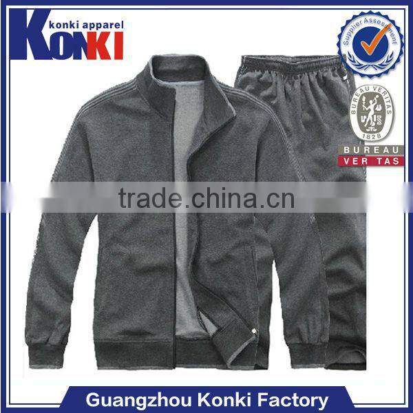 fashionable custom wholesale sport suit