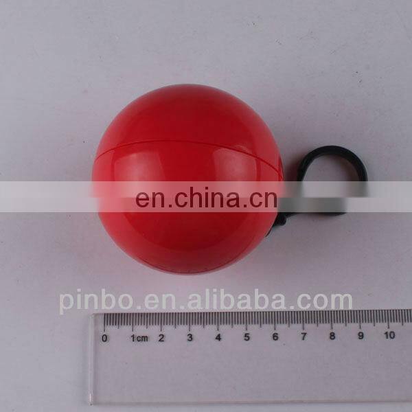 Plastic Emergency Rain Disposable Raincoat with Golf Ball and Keychain