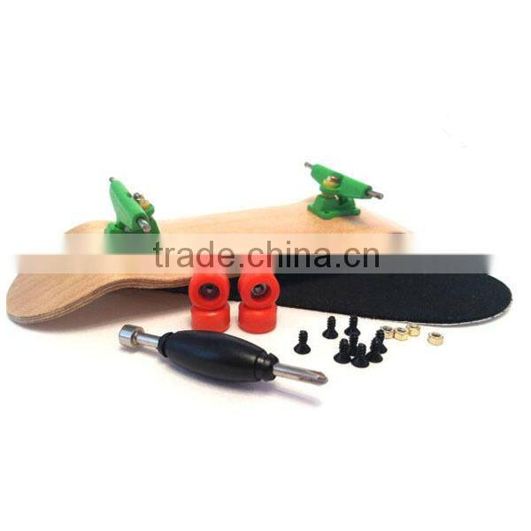 Wholesale cheap finger skateboard Canada maple finger skateboard complete wooden finger skateboard