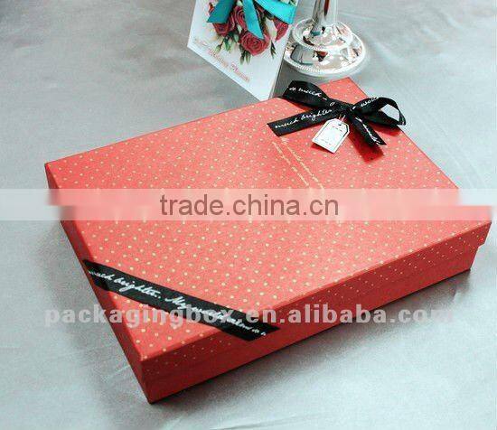 custom gift box packaging china