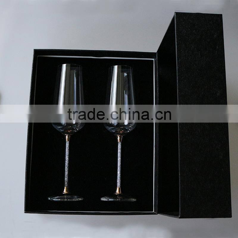 2015 New Design Crystal Drinking Wine Glass with Diamond Stem