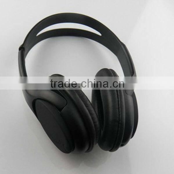 headphone with memory card