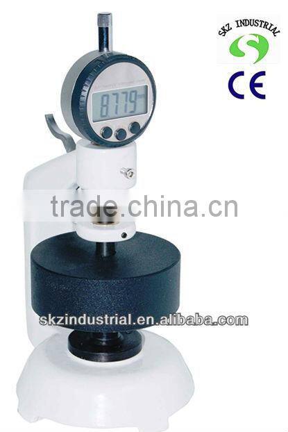 Cardboard digital thickness tester