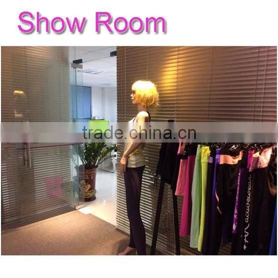 Pretty girls wearing sexy yoga sports wear branded jogging suit wholesale