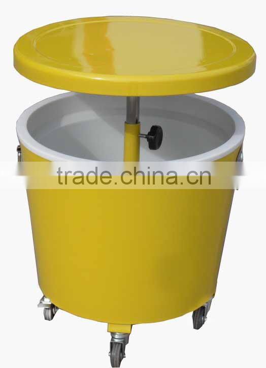 ice coole box with wheels