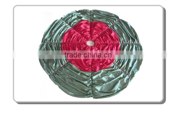 hot selling handmade wrinkle dance design Christmas tree skirts