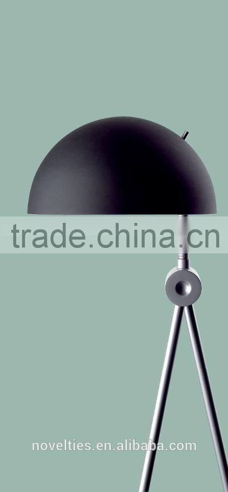 Stability and Balance Three Legs Elegant Floor Lamp 2016 Hot Sale