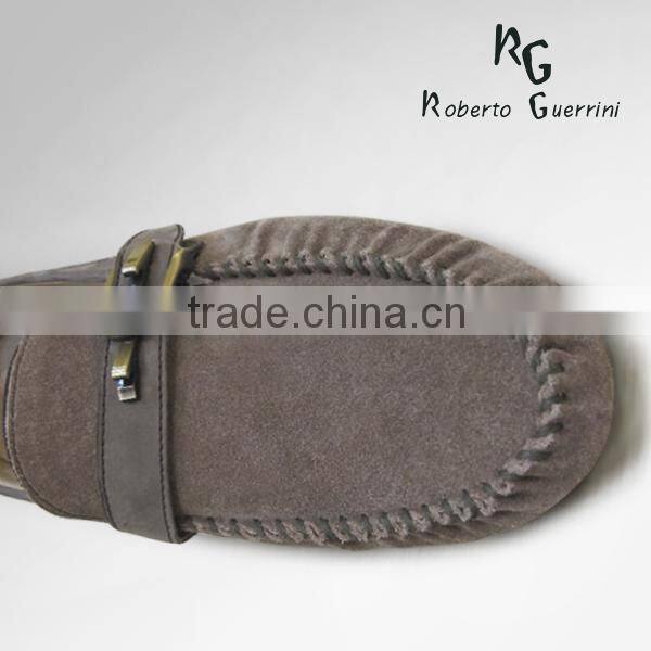 trendy casual shoe for men