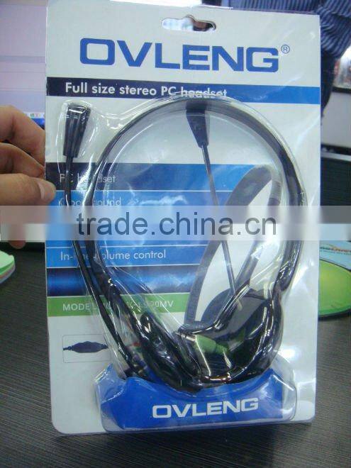 3.5mm stereo plug Sensitivity : 105dB S.P.L at 1KHz computer headphone