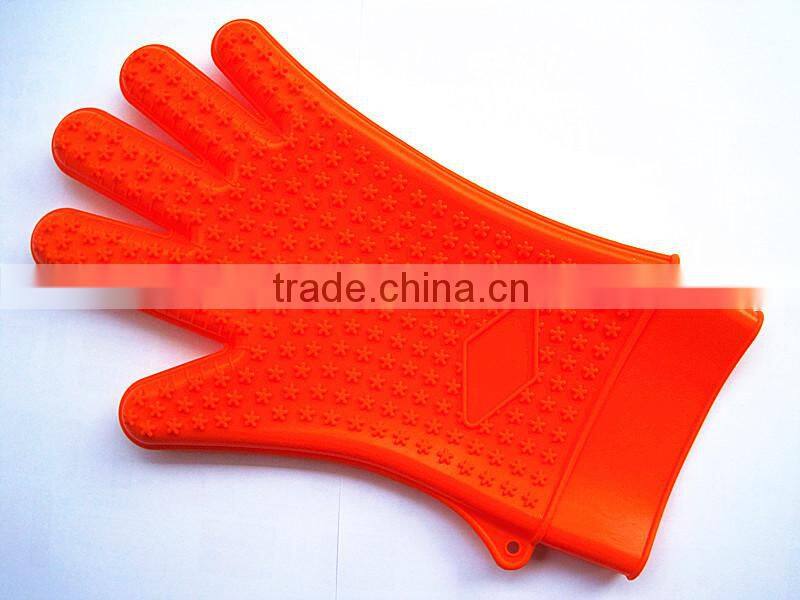 wholesale custom FDA food grade waterproof L/XL kitchen heat resistant silicone oven gloves with fingers