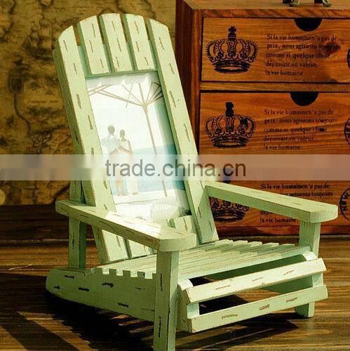 Elegant decorative solid wooden photo frame in sofa shape