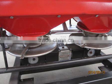 YUNTAI Excellent Quality 2CDR Agricultural Fertilizer Spreader