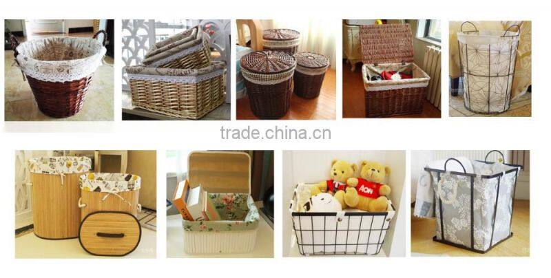 Woven craft wicker laundry basket with lid for storage clothing