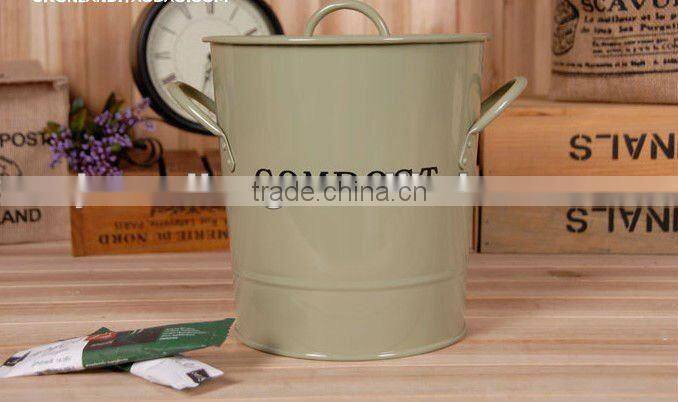 Cream color compost bucket with lid