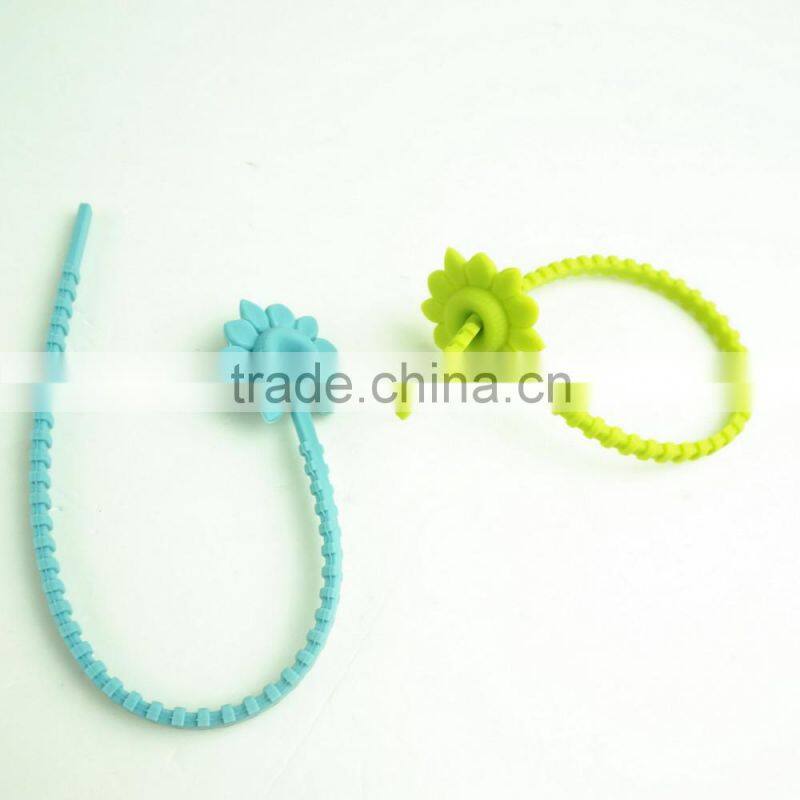 16134 flower shape Silicone Multi-Use Tie Wraps