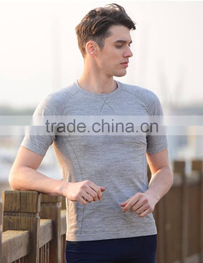 Mens Heather Polyester Spandex Slim Dry Fit Sports Gym T Shirt with Wholesale Price Blank Raglan Short Sleeve Fitted T Shirt