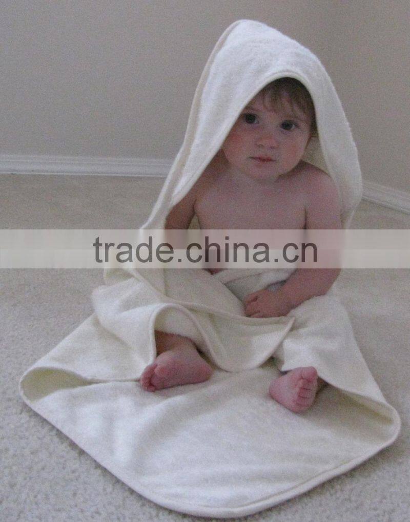 New 2015 custom bamboo hooded towel for baby