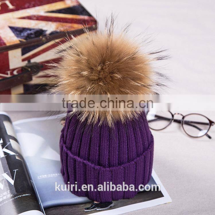 Factory wholesale knitted hat with real raccoon fur ball