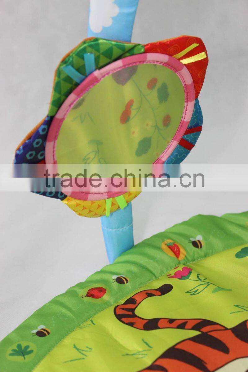 Kid green play mat