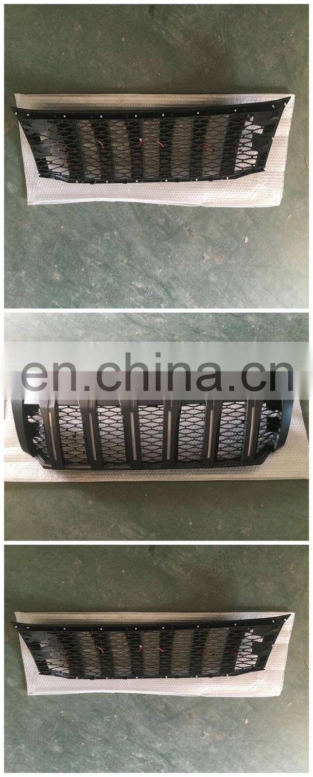 Auto Accessories Car Front Grille Modified Grill for Nissan Navarra 2017