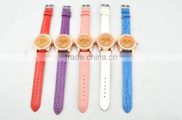 Cheap elegant fashion watch with 4 lap scrystal decoration bezel quarts wrist watch