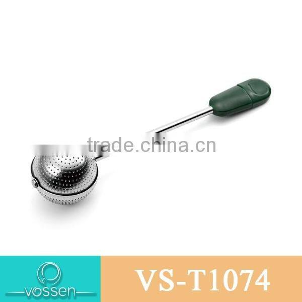 Teapot shaped tea accessory